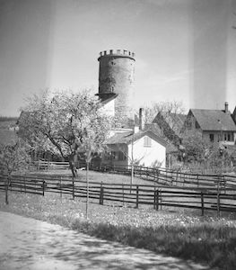 ca. 1930 Hexenturm mit Zinnenkranz